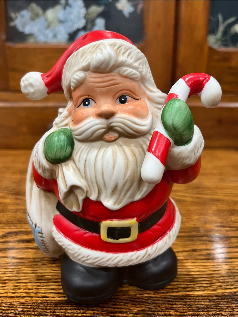 Vintage HOMCO 5101 Santa Claus Christmas Coin Bank Ceramic Figurine 6” nostalgia